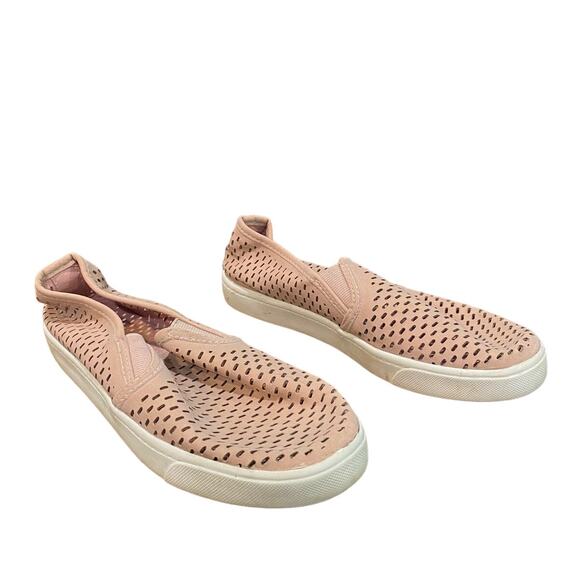 Soda Dusty Pink Perforated Slip On Sneakers Sz 6 - Picture 1 of 10